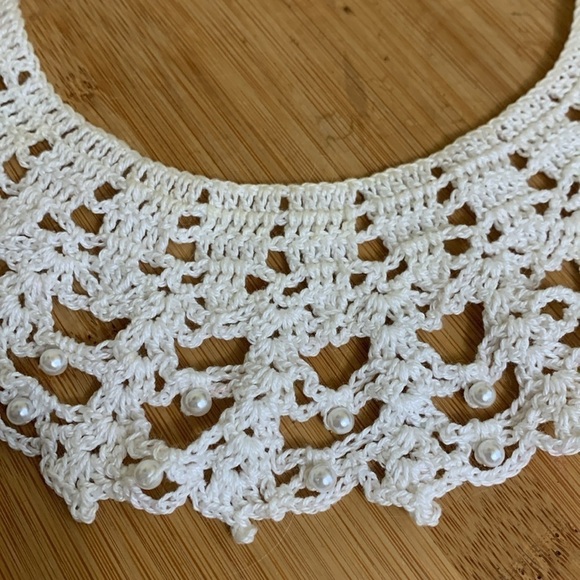 1980's Vintage Handmade Crochet Pearl White Round Yoke Collar - Picture 6 of 17